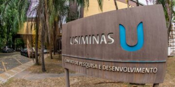 Usiminas anuncia emissão de pelo menos R$ 1,6 bi em debêntures
