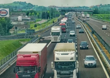 38% das empresas mudariam do transporte rodoviário para outro
