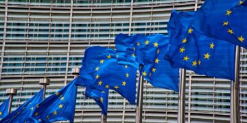 Países da UE aprovam mecanismo que libera fundo de recuperação