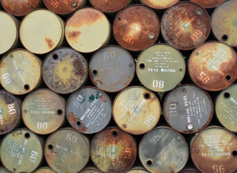 Estoque de petróleo dos EUA cai em 17 milhões
