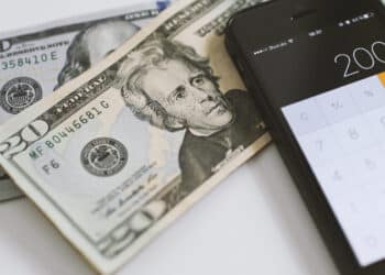 Inflação nos EUA vem acima do esperado, com alta de 0,6%