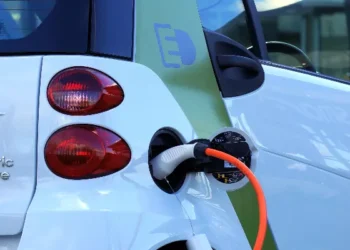 Os carros elétricos usados podem estar sendo vendidos em 30% abaixo da tabela fipe!