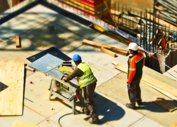 Confiança da Construção se mantém relativamente estável em junho