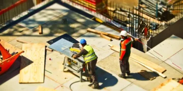 Confiança da Construção se mantém relativamente estável em junho