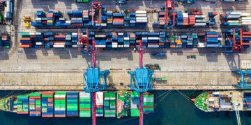 Importação de produtos de até US$ 50 subiu 11% neste ano