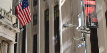 Bolsas dos EUA: Mercados fecham em alta com expectativas de relaxamento monetário pelo Fed