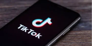 Reino Unido multa TikTok em US$ 15,6 milhões por infração de dados