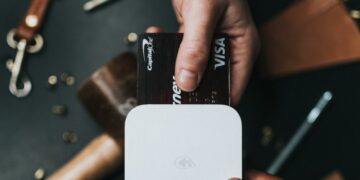 Índice de Confiança de Serviços avança 0,7 ponto em abril, para 92,4