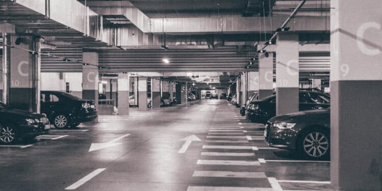 Chega de procurar vaga! Novo sistema digital garante estacionamento exclusivo!