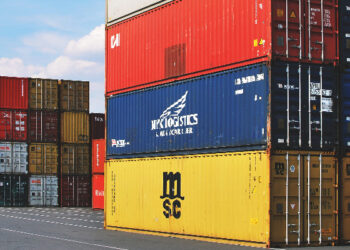 Balança comercial terá queda de exportação e mais importações, diz AEB