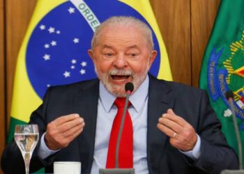 Lula assina decreto que antecipa 13° salário do INSS! Veja datas de pagamento (Divulgação)