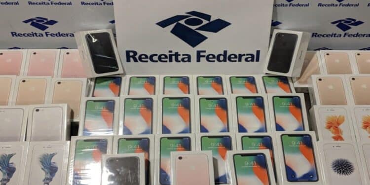 Receita Federal anuncia leilão com carros, celulares e itens para casa a partir de R$1 mil