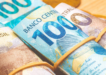 Receba até R$ 15 mil como a indenização do auxílio Brasil! Confira se você tem direito!