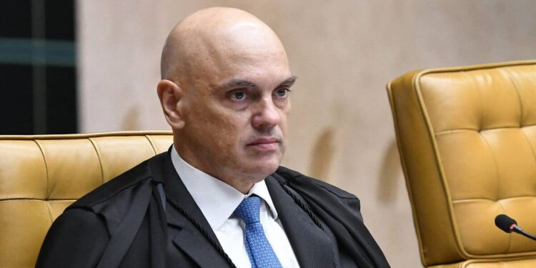 Decisão de Alexandre de Moraes sobre Bolsonaro leva a pedido da OAB contra STF!