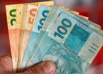Empresas acendem alerta para gastos durante transição da reforma tributária