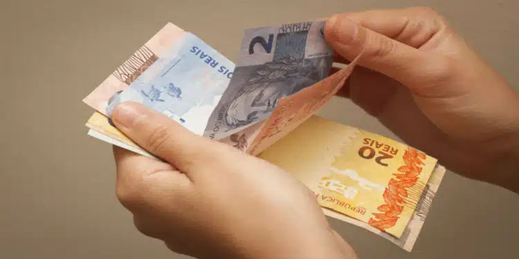 Auxílio emergencial de R$ 5,1 mil: entenda como receber o benefício!