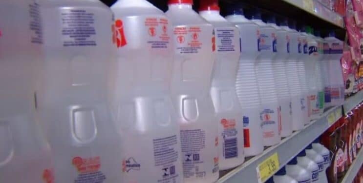 Qual o motivo da PROIBIÇÃO do Álcool 70% Líquido? Veja o impacto da proibição