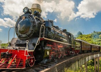Viagem de Maria Fumaça: uma jornada cativante no feriado prolongado de Corpus Christi!