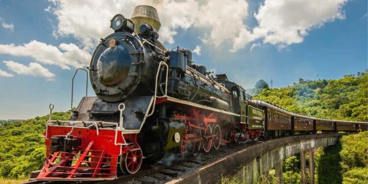 Viagem de Maria Fumaça: uma jornada cativante no feriado prolongado de Corpus Christi!