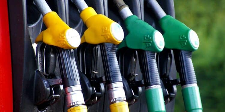 5 dicas infalíveis para reduzir o consumo de combustível do seu carro!