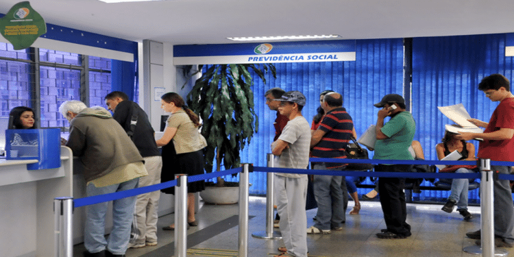 Justiça Federal libera R$ 2,06 bi atrasados do INSS! Veja quem tem direito