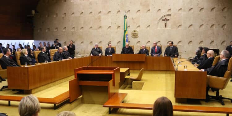 Revisão da Vida Toda: STF suspende julgamento que afeta 121 mil aposentados