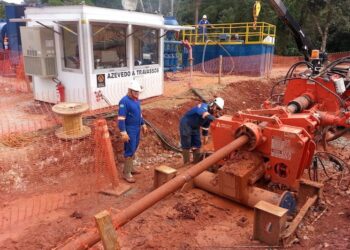 Azevedo & Travassos (AZEV4) assina acordo com petroleira, e ações disparam