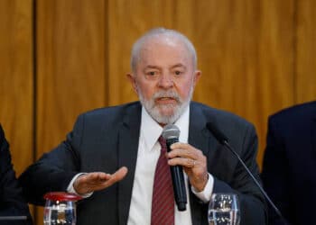 Novo benefício para pessoas com +59 anos aprovado pelo governo!