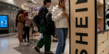 Shein prepara IPO em Londres e quer valer R$ 344 bilhões