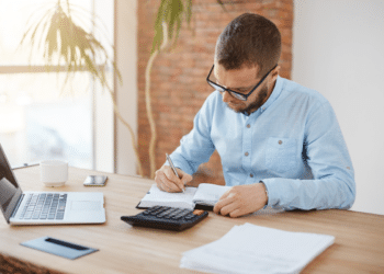 Salários atrativos de até R$ 13.699,12 - Chegou a hora de brilhar!