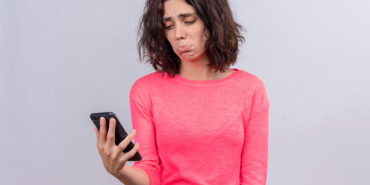 Brasileiros temem a lista de 12 celulares que serão abandonados pela Samsung