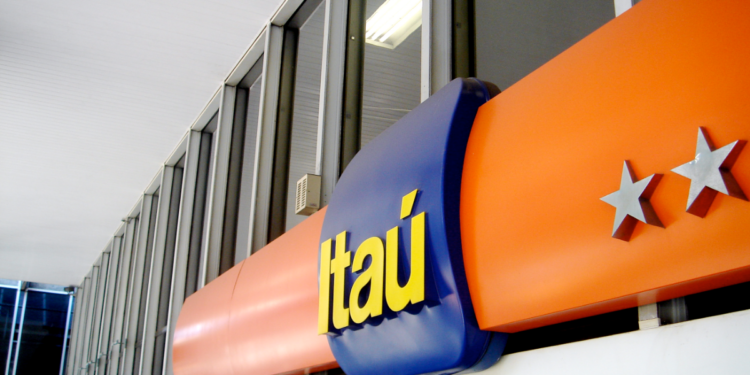 Itaú anuncia mudanças nos limites de cartões de crédito! Veja o que muda