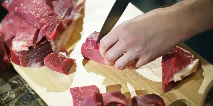 Taxação de carnes na cesta básica gera debate sobre reforma tributária