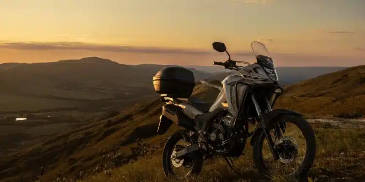 Honda recolhe mais de 20 mil motos com moto de 300 cilindradas!
