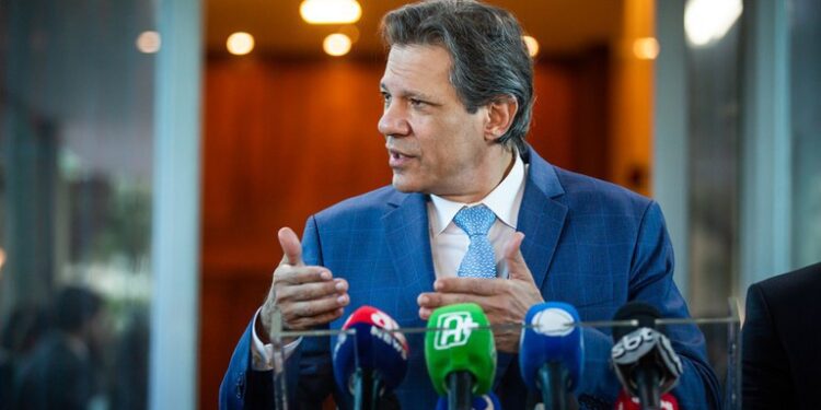 Haddad e a nova revisão do BPC: entenda como o ajuste fiscal vai impactar os benefícios