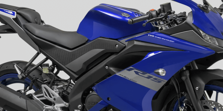 Yamaha lança esportiva que custa menos de R$ 21 mil e faz em média 30 km/l