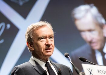 Conheça o Novo Trilionário: O Homem Que Deixa Elon Musk No Retrovisor