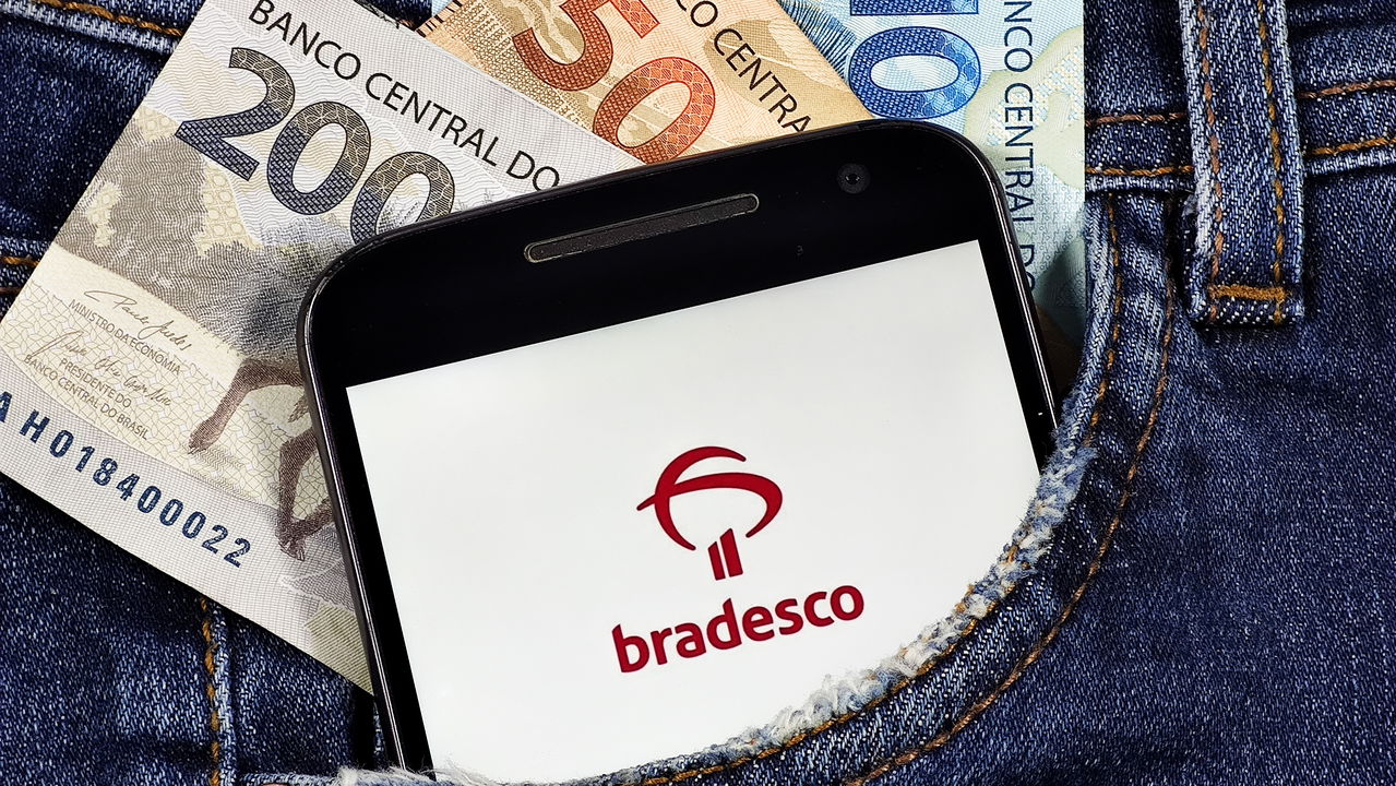 Bradesco, the giant of the banking sector, issues an important warning to Brazilians