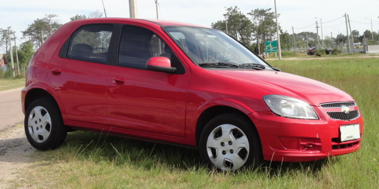 Chevrolet e o modelo queridinho do povo (Celta): quase 13 km/l!