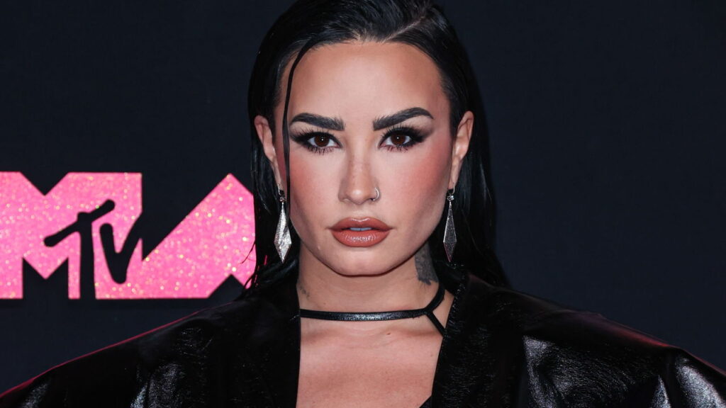 Mais Que Música: A Impressionante Fortuna de Demi Lovato!