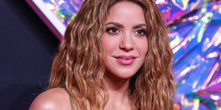 Shakira: O Talento e os Negócios por Trás de Sua Fortuna Bilionária