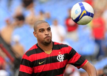 Conheça o império do Adriano Imperador, uma lenda do futebol brasileiro