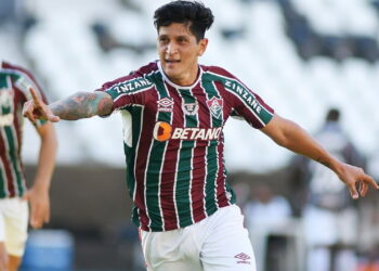 Fluminense aguarda retorno de Cano para finalizar negociação