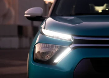 Carro de baixo custo faz sucesso, ultrapassa Onix e vira opção 0km mais barata