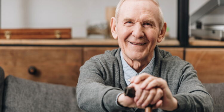 Por que os idosos estão virando alvo fácil no mundo digital