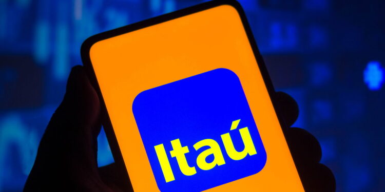 Comunicado para clientes Itaú com contas-correntes e poupanças