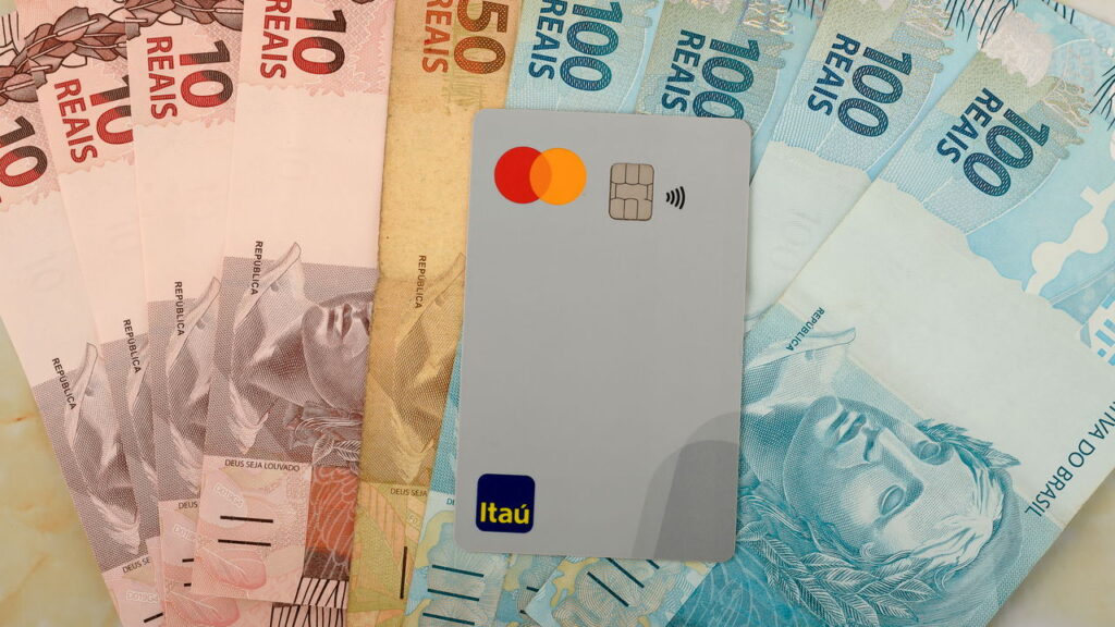 Itaú faz importante comunicado para quem tem conta e usa cartão de créditos