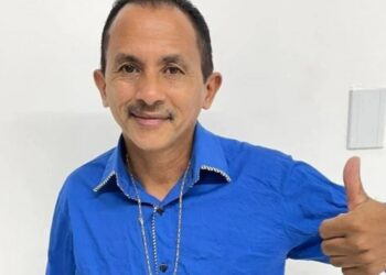 Filho do Manoel Gomes a Caminho: Novo Pai Esbanja FORTUNA com Carros de Luxo