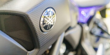 Sem gastar muito e fazendo 45 km/l: essa moto da Yamaha custa menos de R$ 20 mil e serve para qualquer pessoa