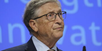 Bill Gates defende taxação de IA